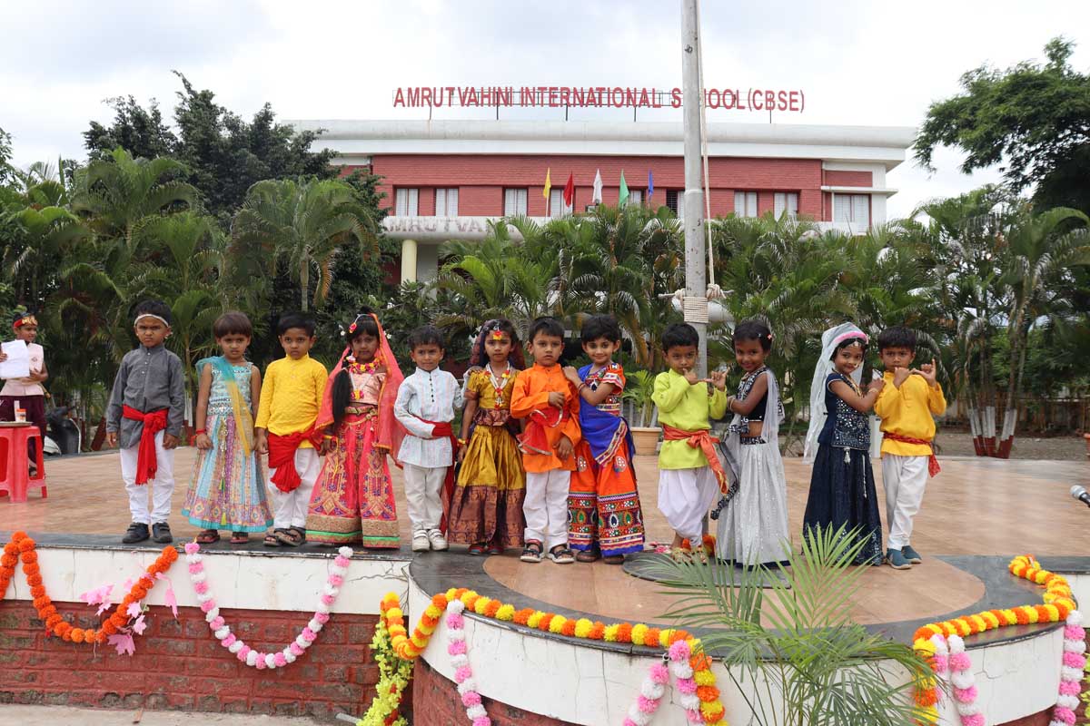 Investiture25